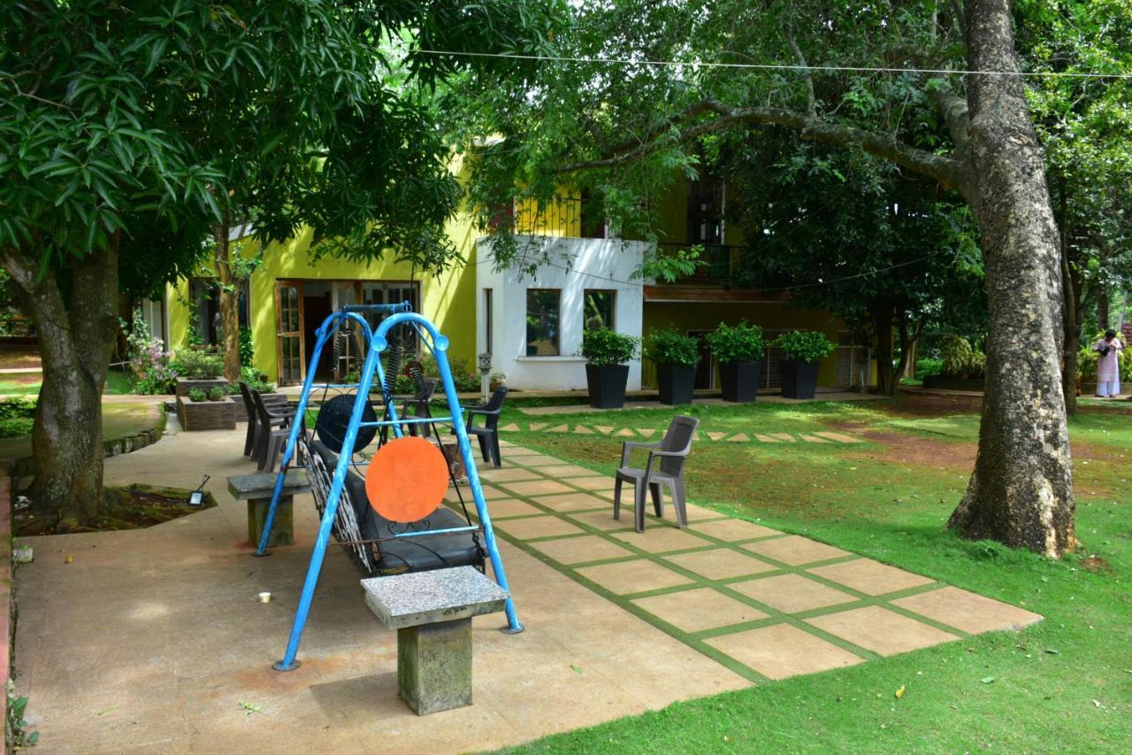 Zeenath Taj Gardens Yelagiri Exterior foto
